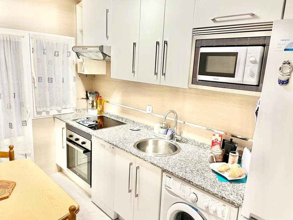 Casa Cándida Parking y WIFI Incluido Apartment in Oviedo