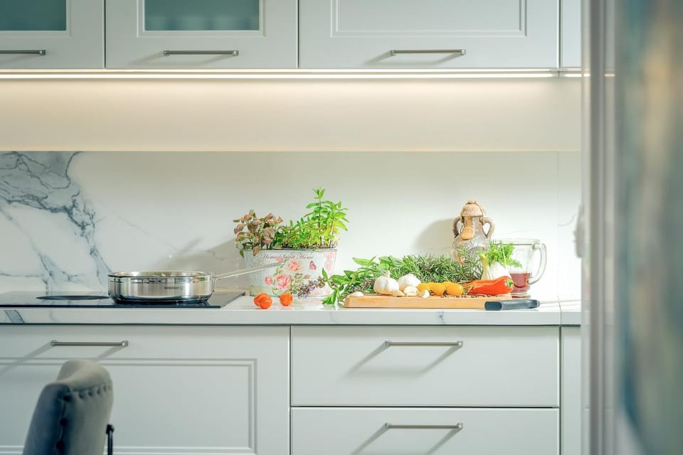 Kitchen or kitchenette