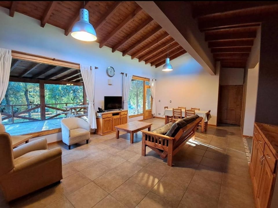 Los Lagos, casa de montaña House in Los Lagos, Chile