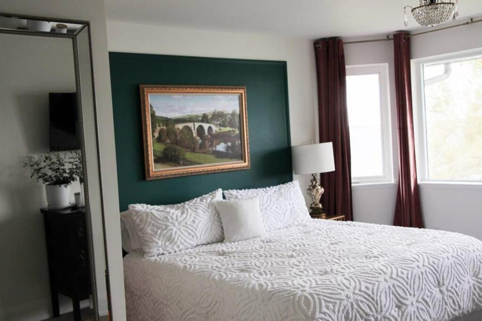 Waterfront Boutique Accommodation in PEC - Suite 3 Vacation rental in Belleville