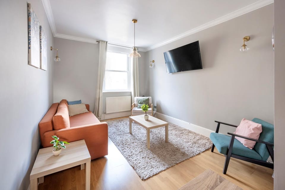 Large 1 Bedroom in Center of London 3 Apartment in London Borough of Islington