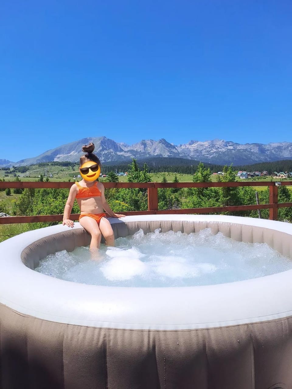 Hot Tub, Hot Tub