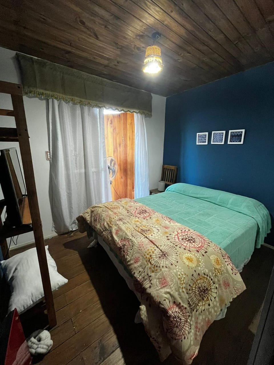 Bed, Other, Photo of the whole room, Bedroom