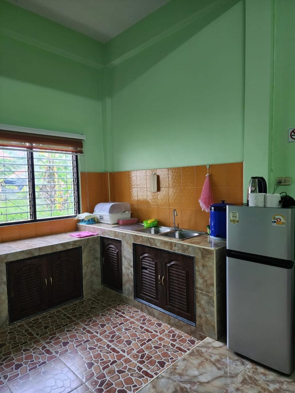 Kitchen or kitchenette, kitchen