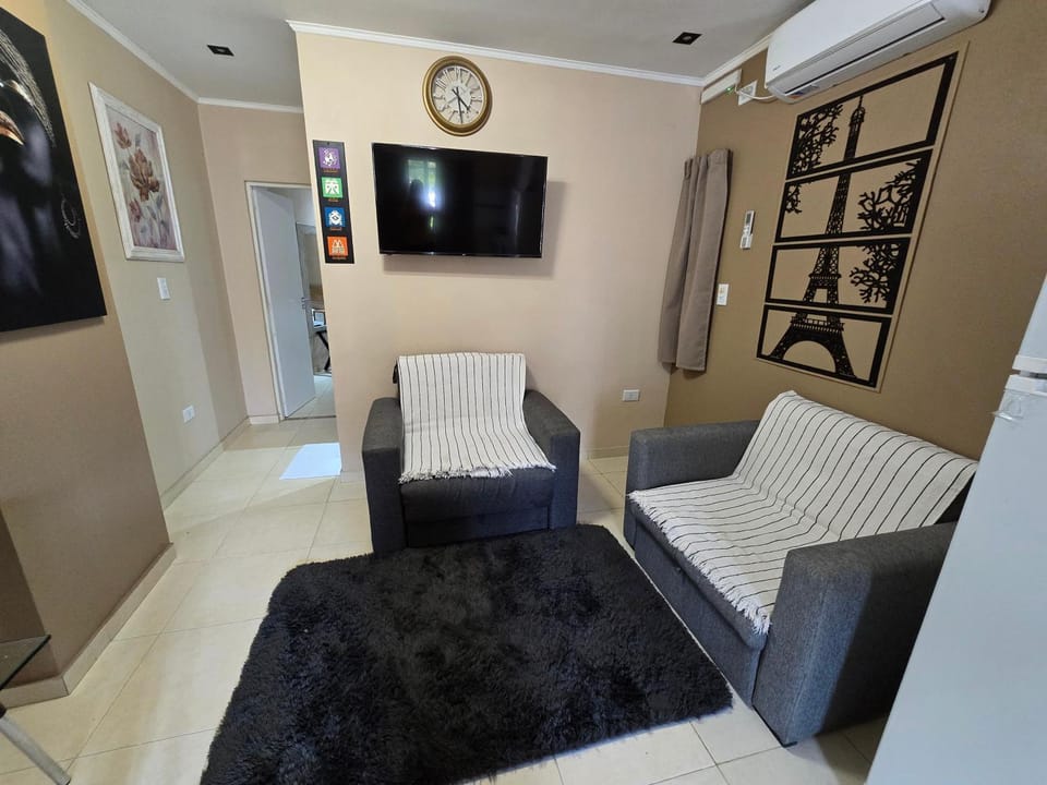 Temporario VaSan con cochera Apartment in Corrientes