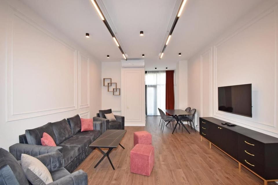 Deluxe 2 Bedroom, 2Bathroom Apartment in the Middle of City Center, New Building Apartment in Yerevan