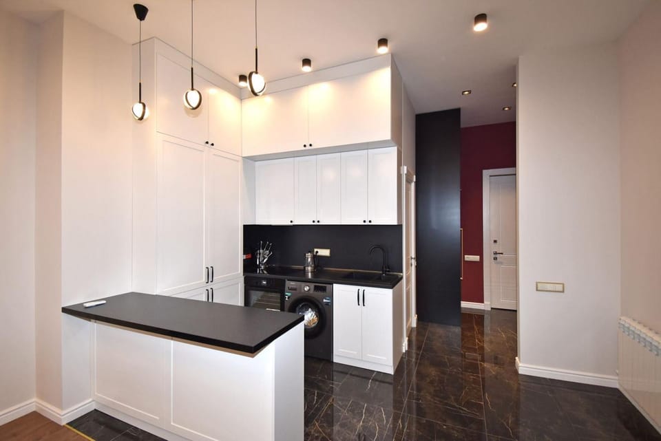 Deluxe 2 Bedroom, 2Bathroom Apartment in the Middle of City Center, New Building Apartment in Yerevan