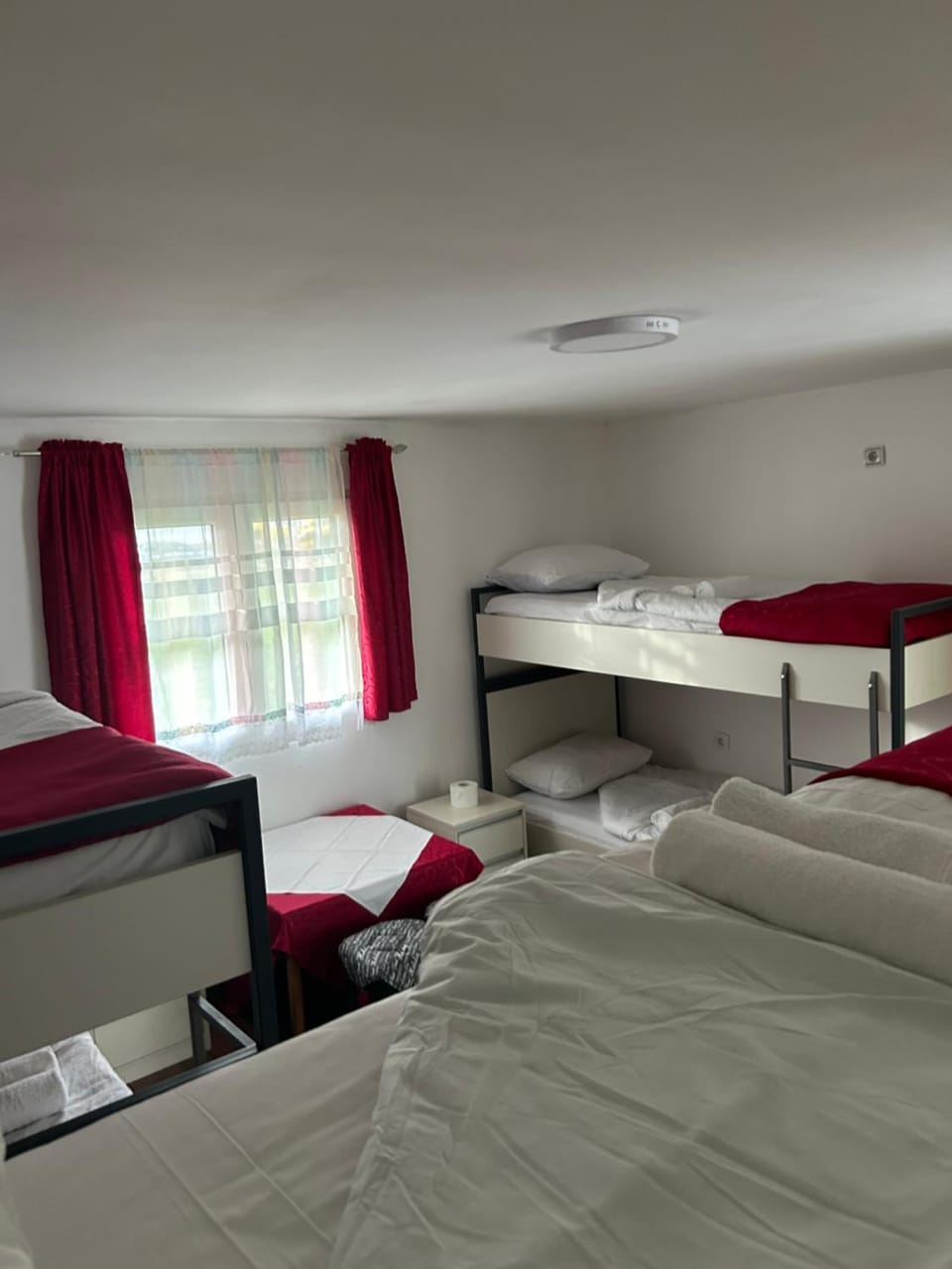 Sneza Hostel in Podgorica