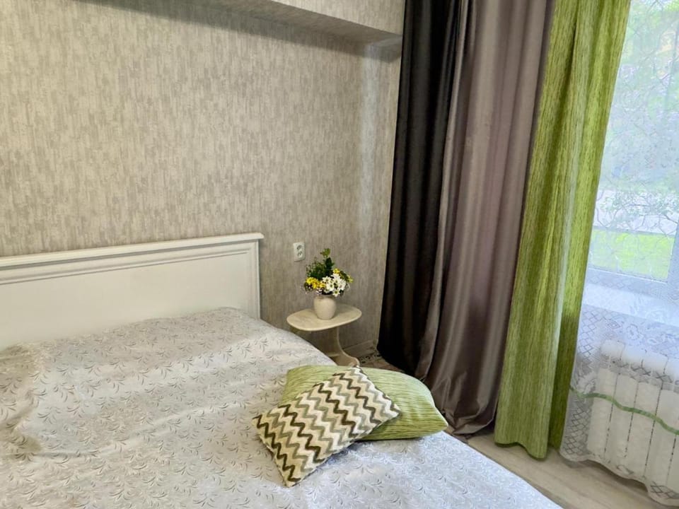 Солнечное гнёздышко Apartment in Almaty
