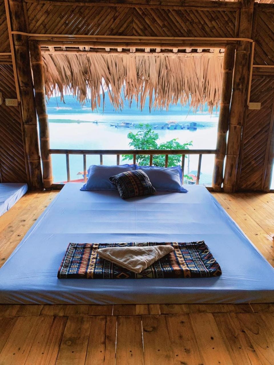 Hường Lake View Homestay Vacation rental in Vietnam