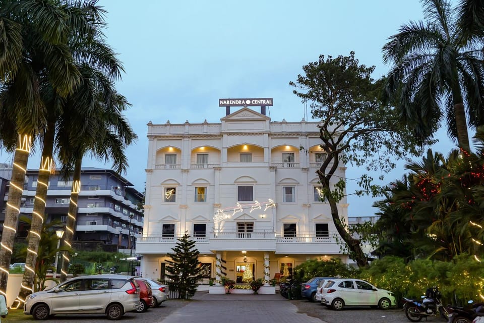 Facade/entrance