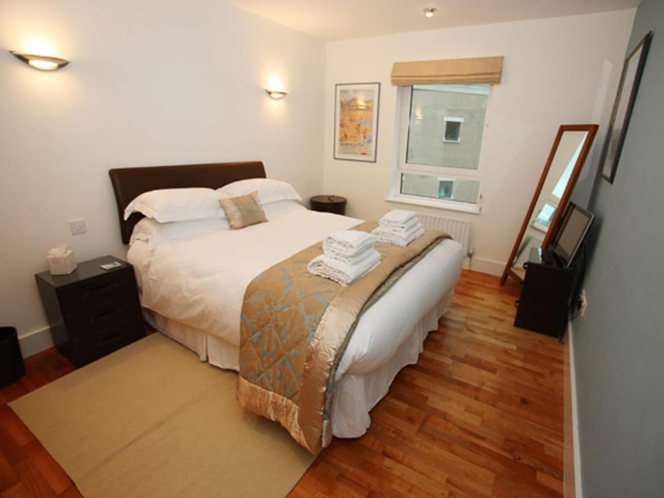 Marina Secret - on Poole Quay with Free Parking Apartment in Poole