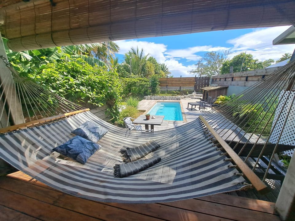 View (from property/room), Balcony/Terrace, Pool view, Swimming pool, sunbed