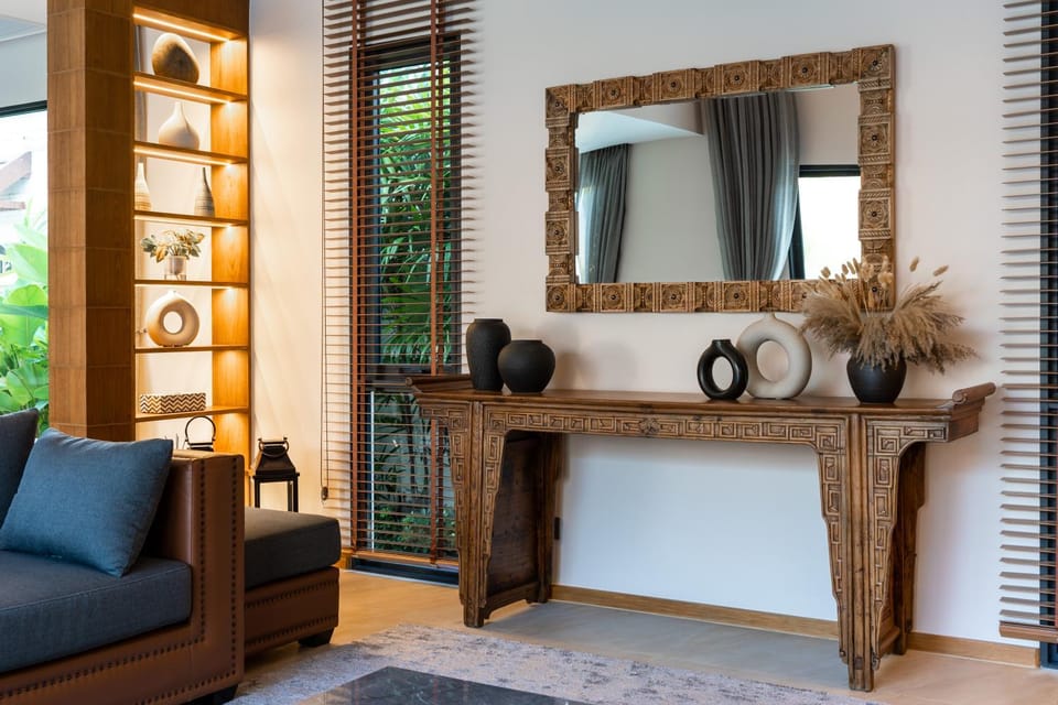 Day, Living room, Seating area, Family