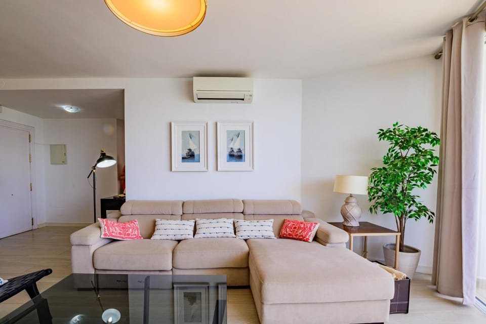 Living room, Seating area, air conditioner