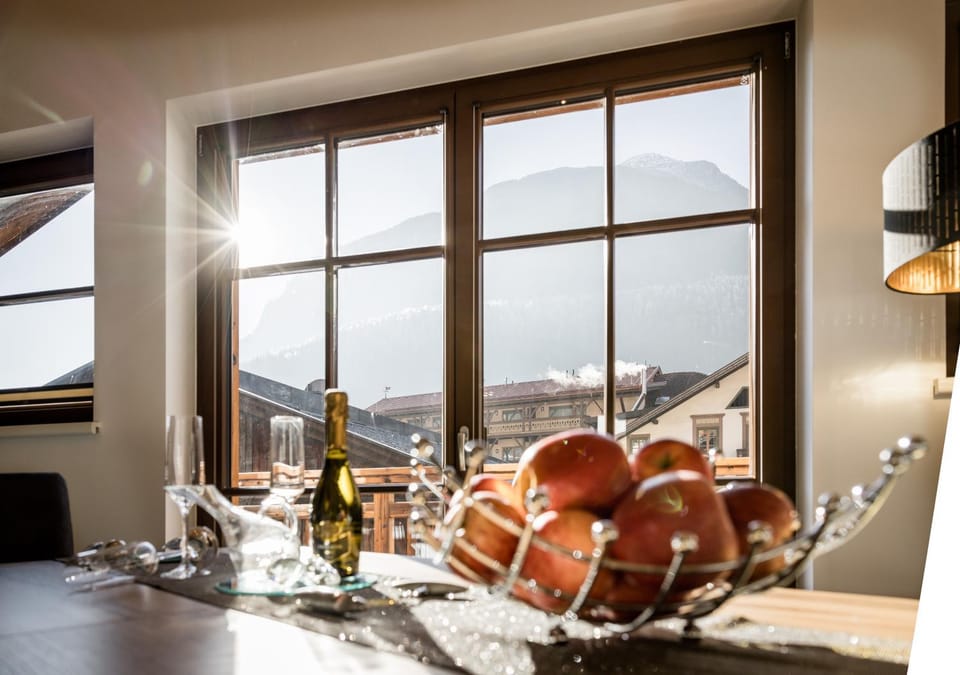 Natural landscape, Dining area, Mountain view