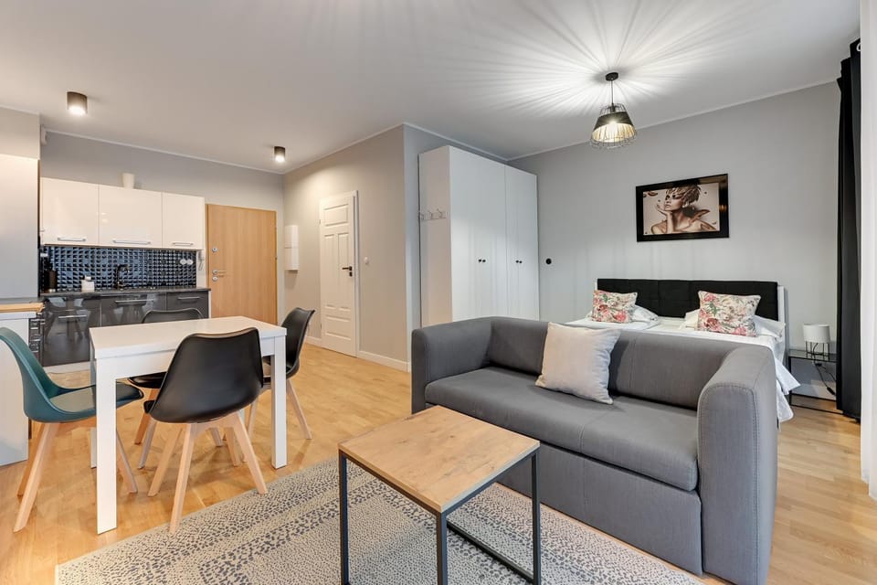 TV and multimedia, Kitchen or kitchenette, Living room, Seating area, stove