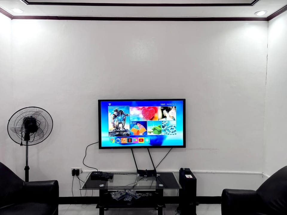 TV and multimedia, fireplace