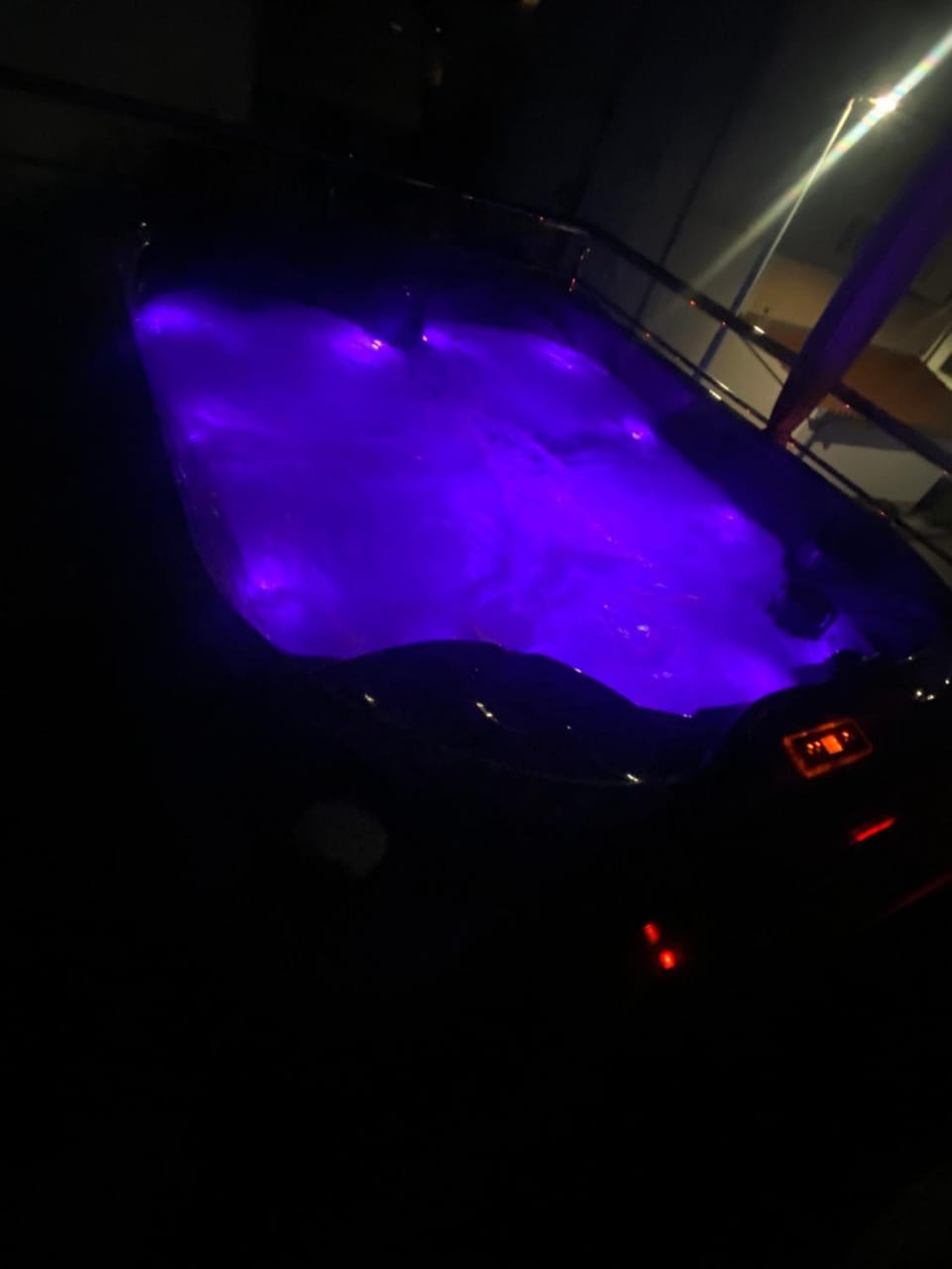 Luxury apartment with jacuzzi Apartment in Podstrana