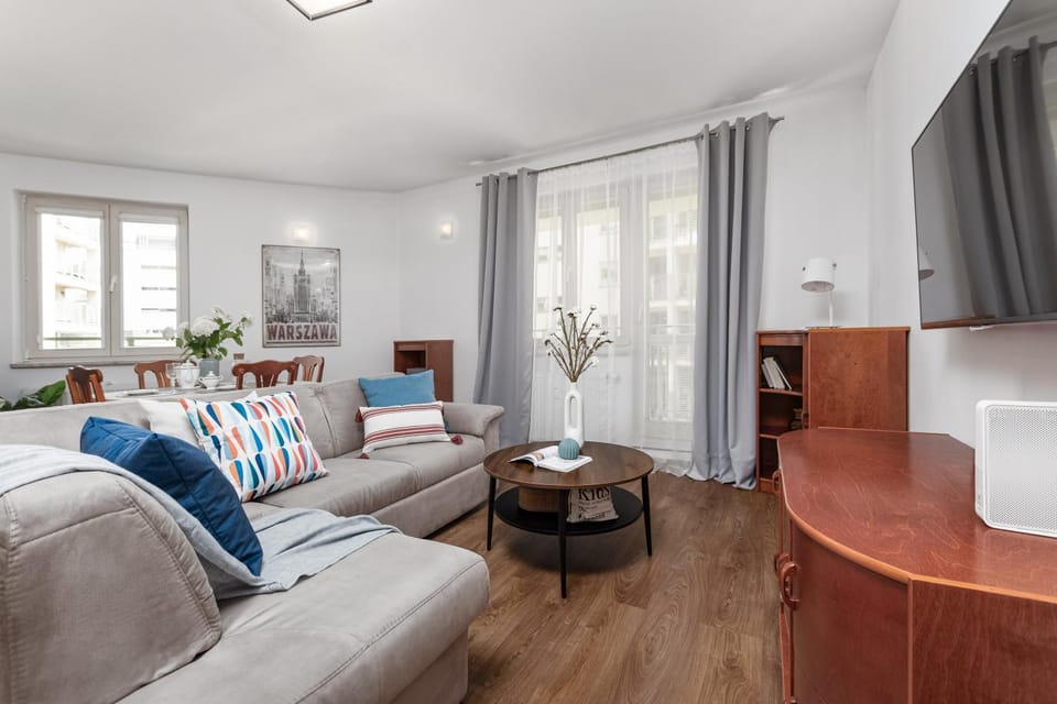 TV and multimedia, Balcony/Terrace, Living room, Photo of the whole room, Seating area, Dining area, Evening entertainment, Swimming pool, Entertainment, Family, flat iron, furniture, internet, pet friendly, pet friendly, trouser press, elevator