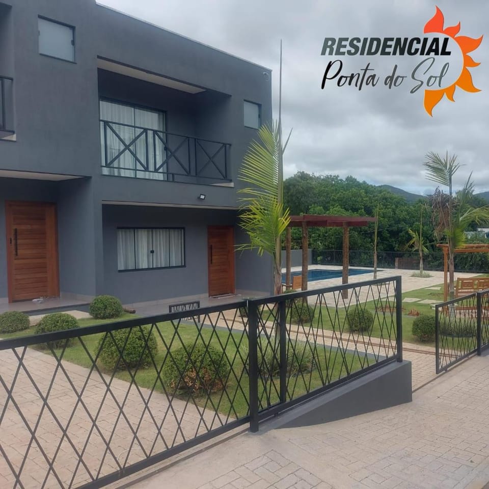 Property building, Garden view, Street view
