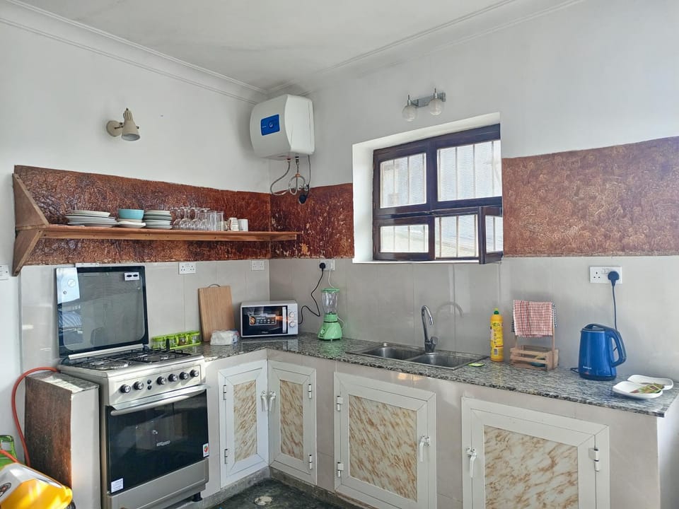 Coffee/tea facilities, Kitchen or kitchenette, minibar, pet friendly