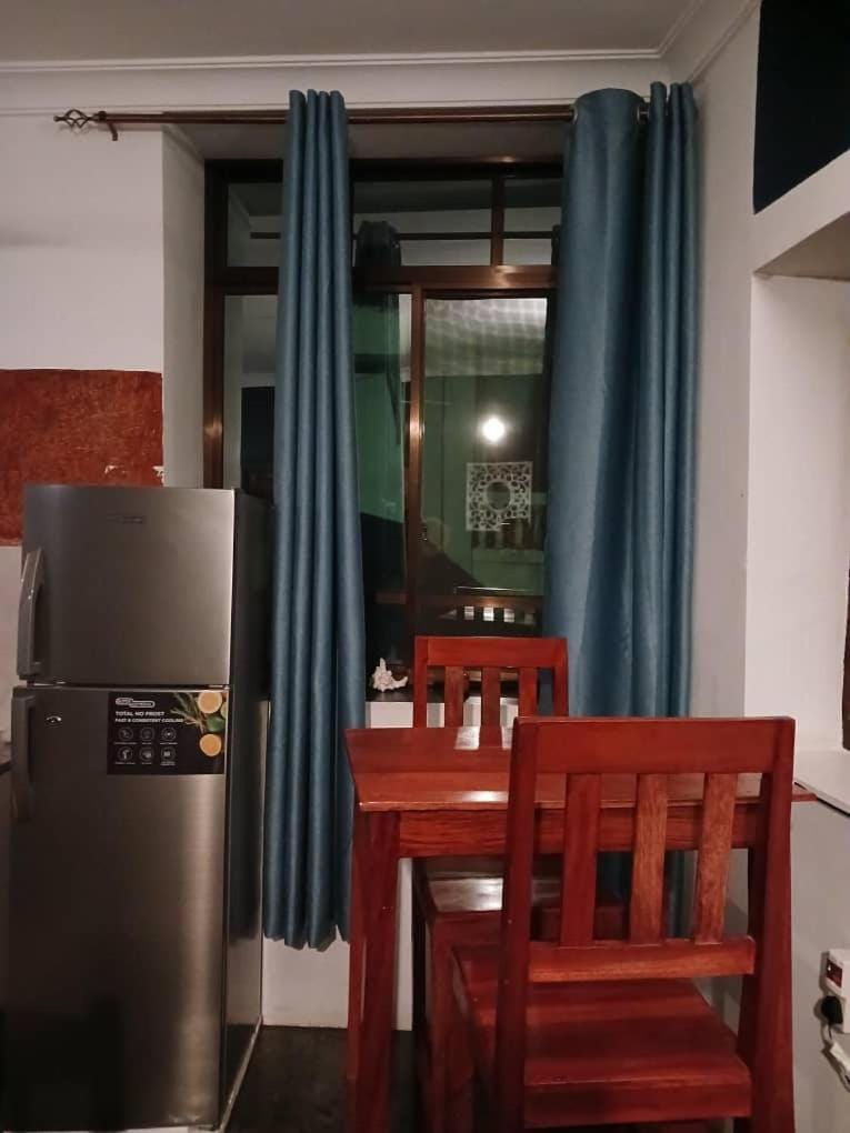 Decorative detail, Dining area