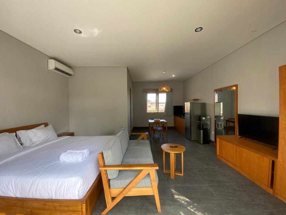 Communal lounge/ TV room, Bed, TV and multimedia, air conditioner