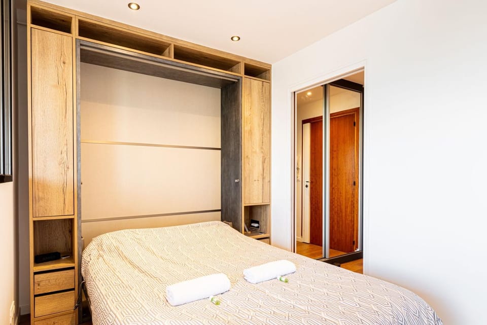 GuestReady - Studio Chic avec Vue Panoramique Apartment in Paris