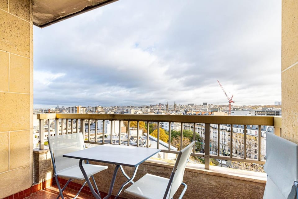 GuestReady - Studio Chic avec Vue Panoramique Apartment in Paris