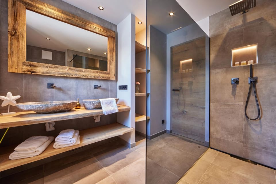 Shower, Bathroom, towels