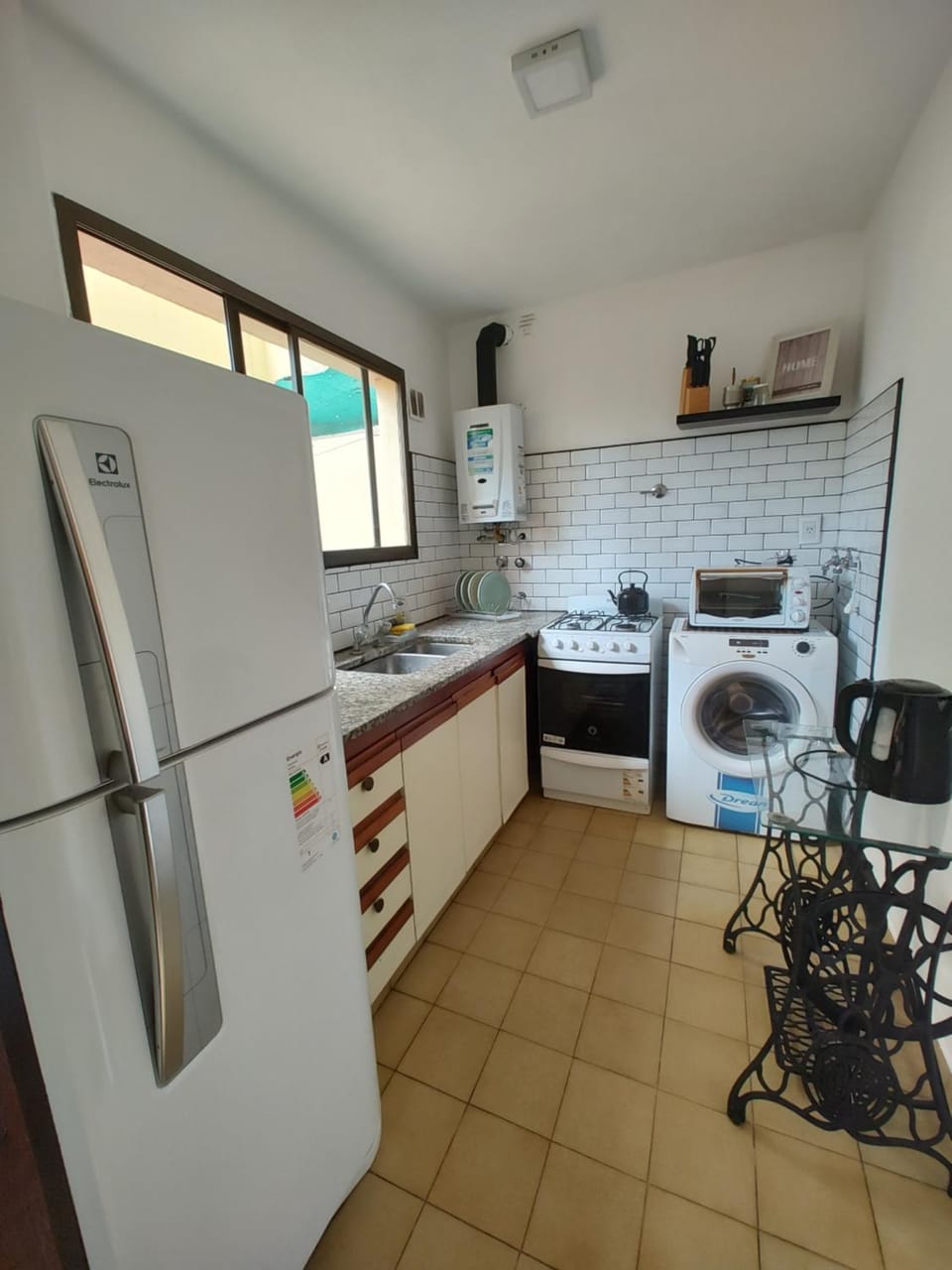 Kitchen or kitchenette, oven