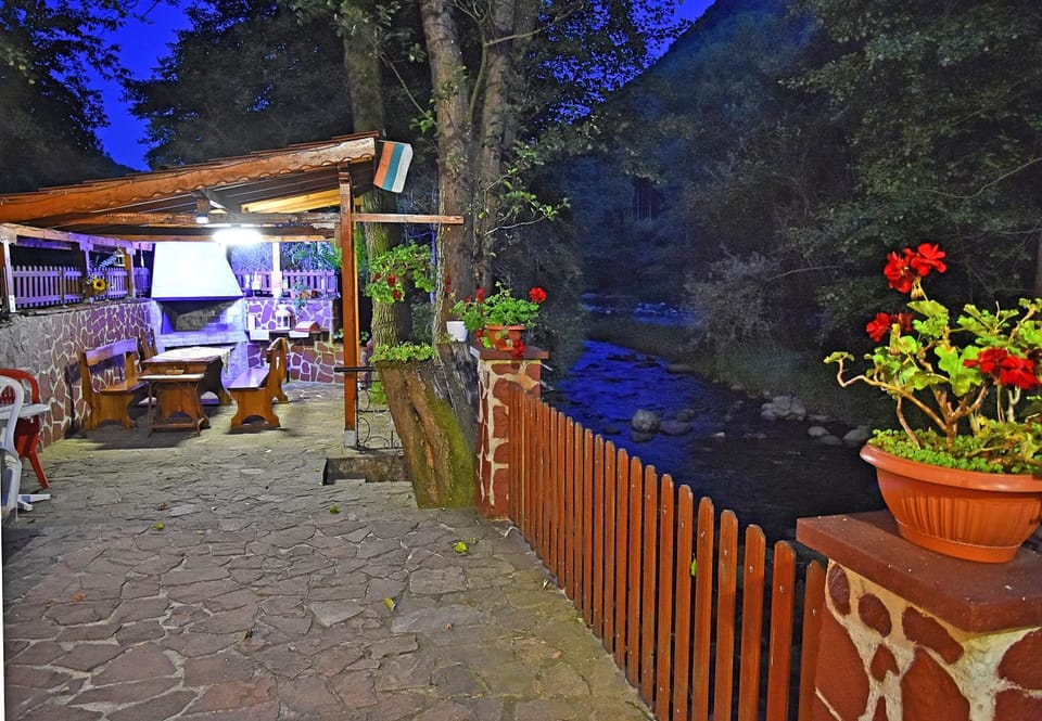 Patio, Night, Summer, Balcony/Terrace, Other