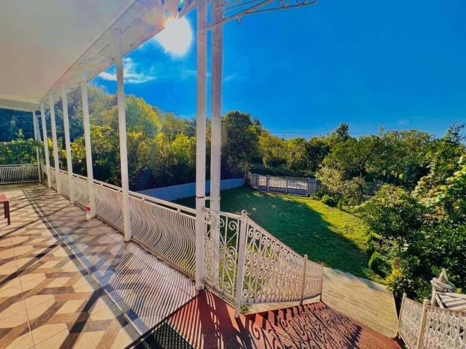 Spring, Day, Natural landscape, Garden, View (from property/room), Balcony/Terrace, Garden view, Lake view, River view