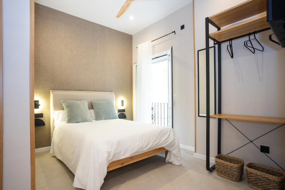 Bed, Balcony/Terrace, Photo of the whole room, wardrobe