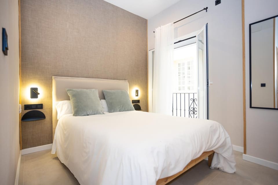Bed, Balcony/Terrace, Photo of the whole room, Bedroom, wardrobe