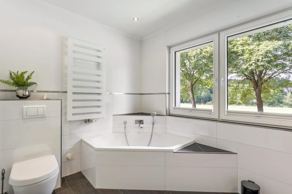 Bathroom, Living room