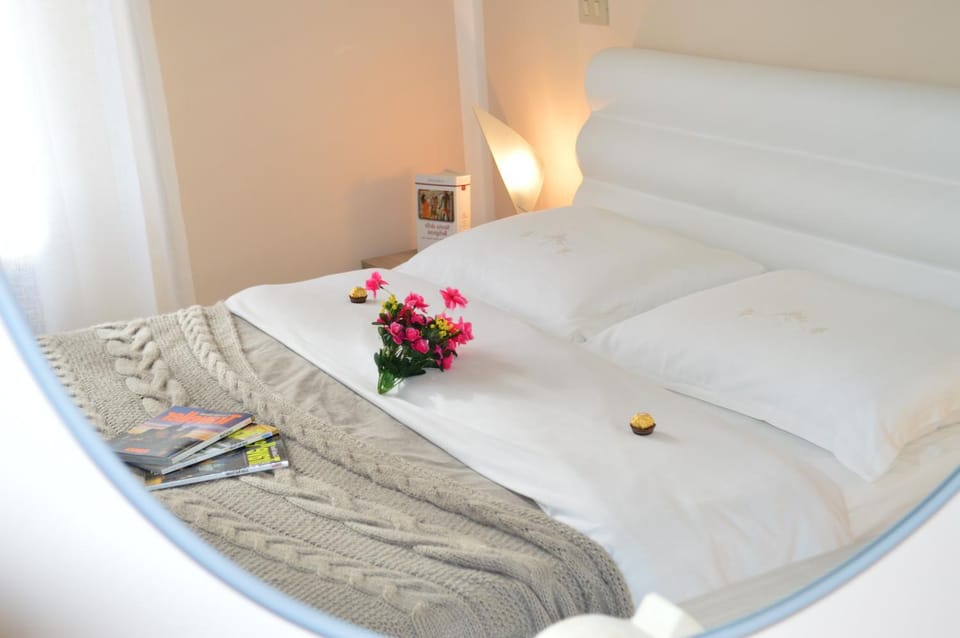 Bed, Decorative detail, Bedroom