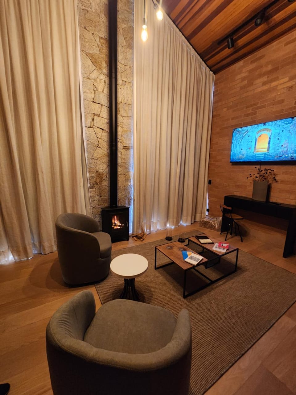 TV and multimedia, Living room