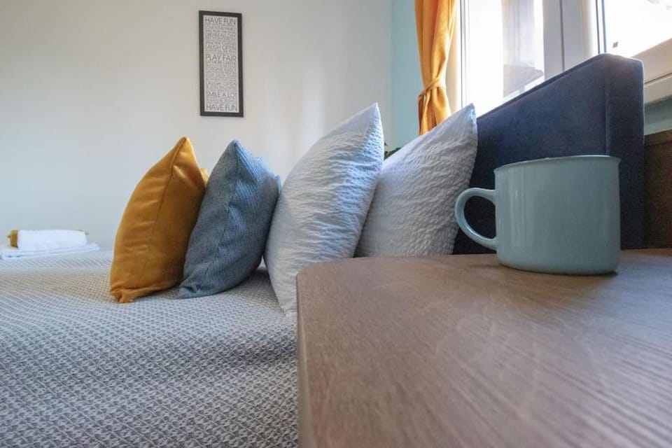 Yellow Sky Apartment * Spacious with free parking Apartment in Novi Sad