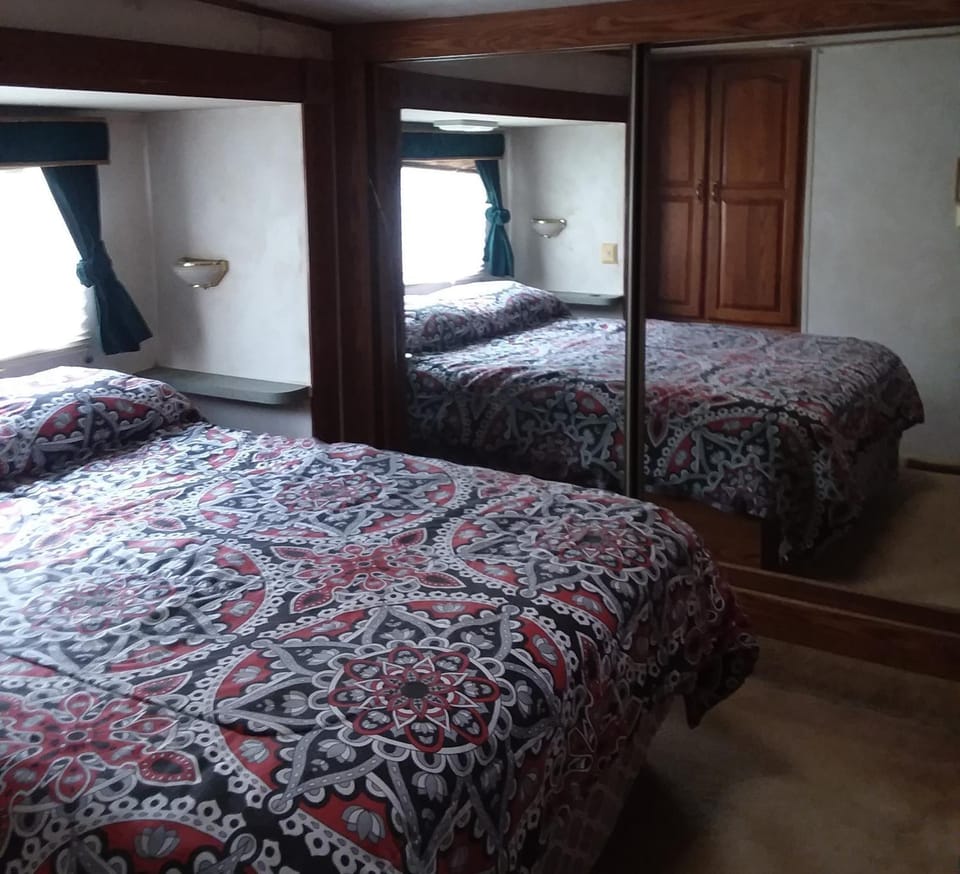 Bed, Photo of the whole room