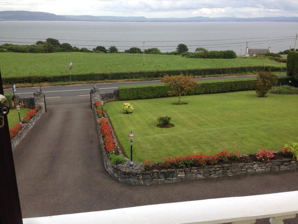Seawater View Accomadation - Accommodation only Apartment in County Donegal