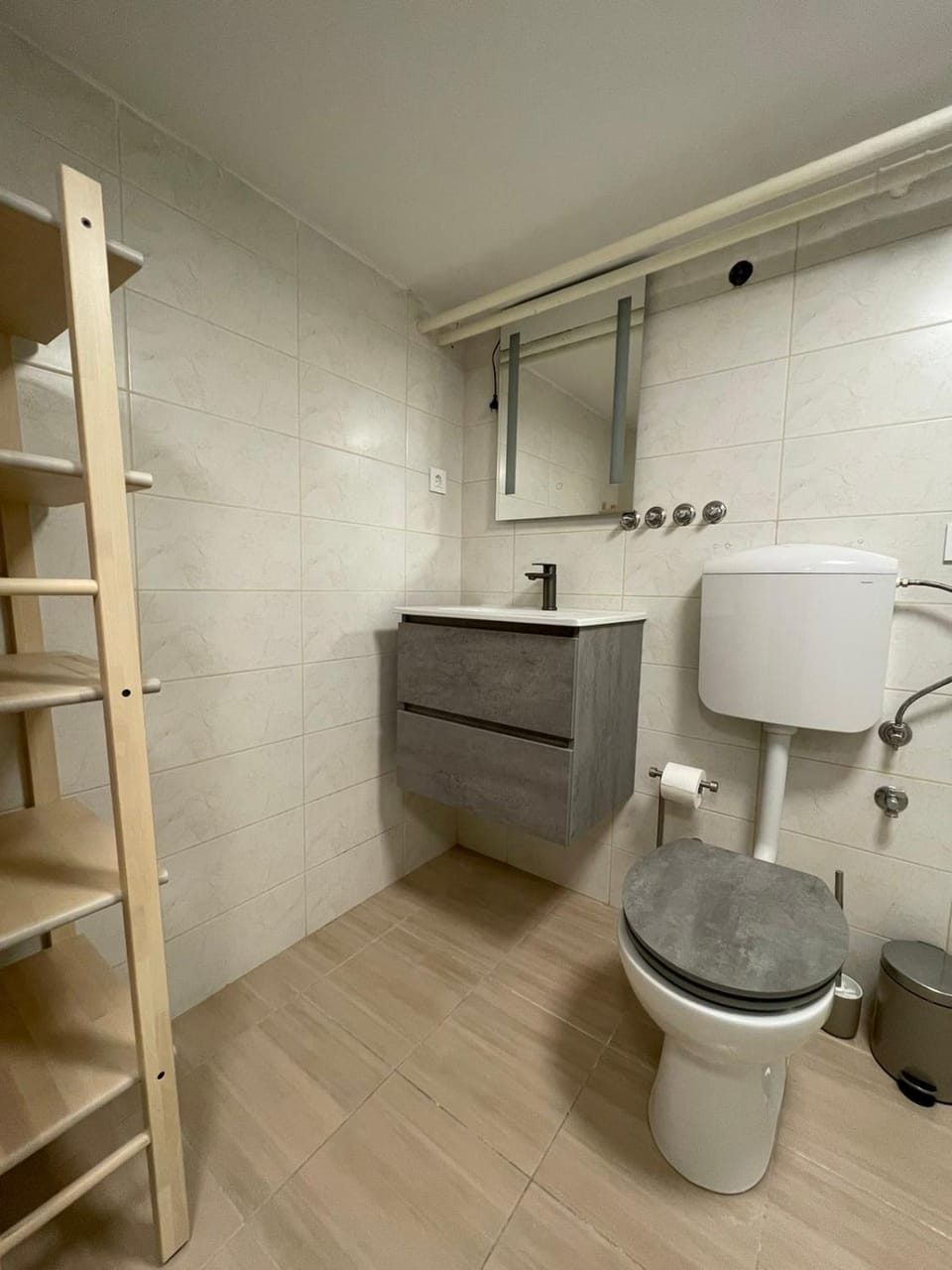 Toilet, Bathroom