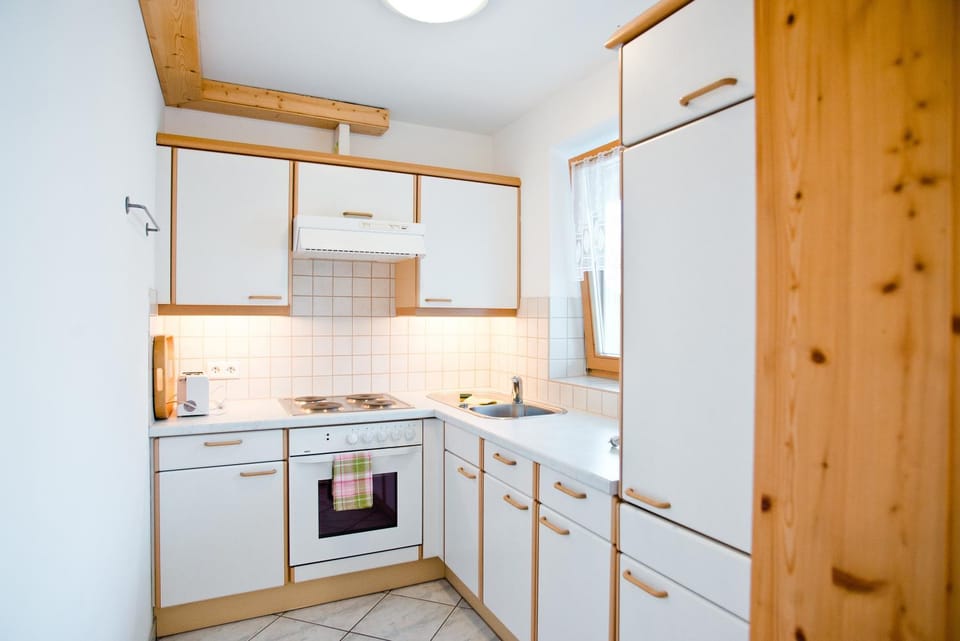 pet friendly, stove, kitchen