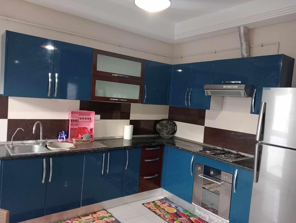 Kitchen or kitchenette, pet friendly, stove