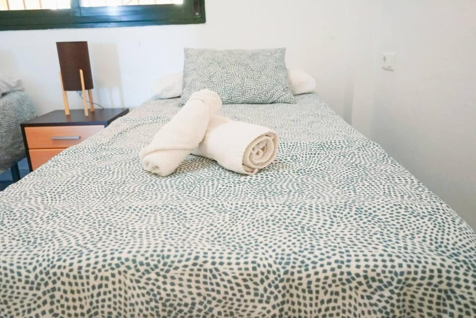 Bright & quiet 2BR flat w/ large terrace & pool Apartment in Sitio de Calahonda