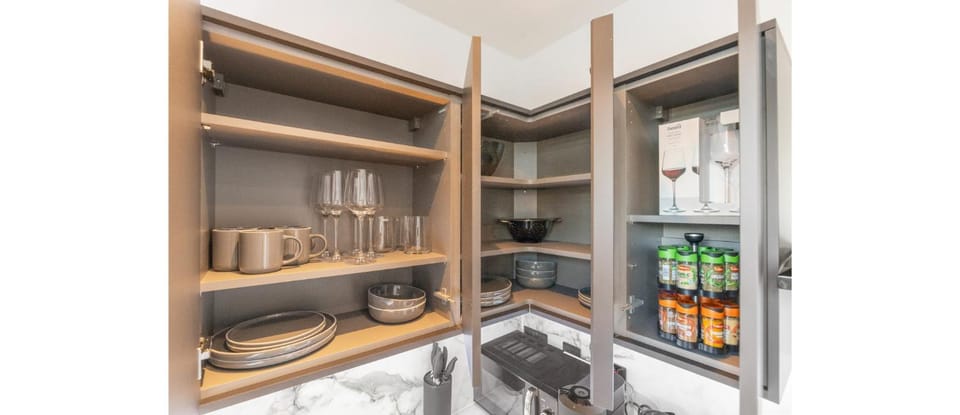 Coffee/tea facilities, Kitchen or kitchenette, Food and drinks, Food
