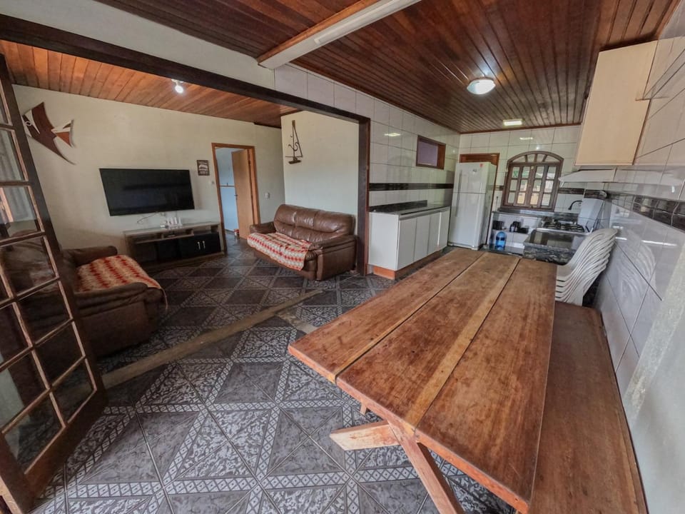 Casa espaçosa em Matinhos Apartment in State of Paraná