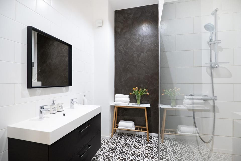 Shower, Bathroom, towels