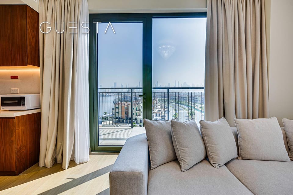 View (from property/room), Balcony/Terrace, Living room, Seating area